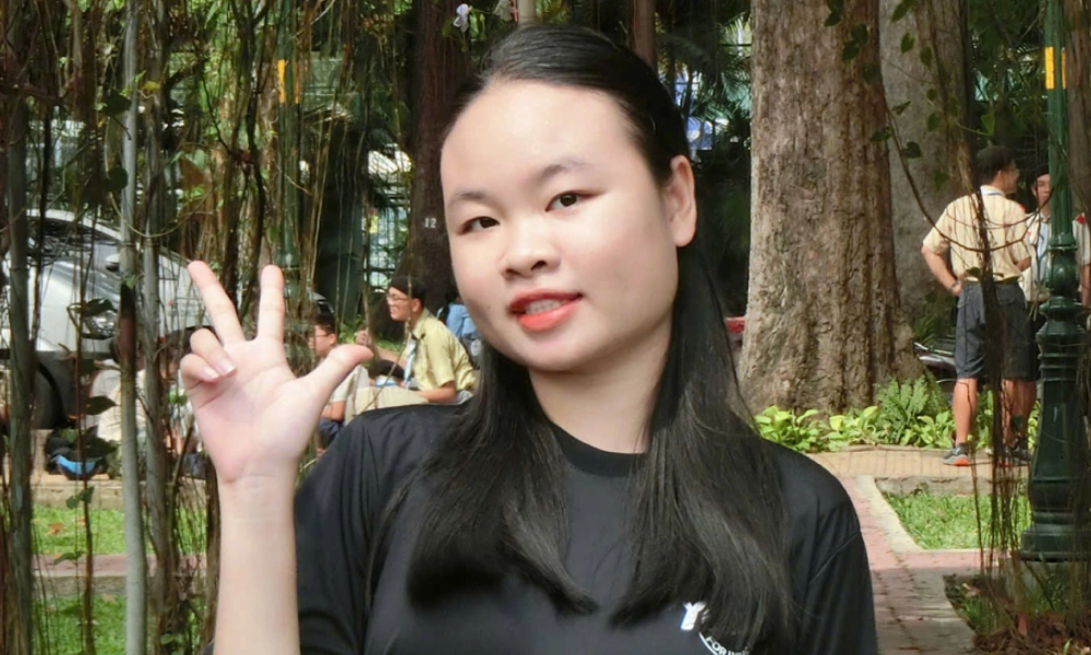 [TESTIMONIAL] HÀ TRẦN CẨM TÚ - UNIVERSITY OF CHICAGO!